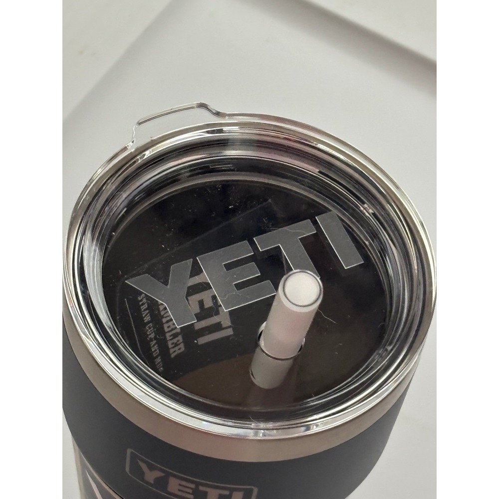 YETI Rambler 26 oz Cup Navy Blue Stainless Steel Tumbler with Straw Lid NEW - Picture 3 of 8